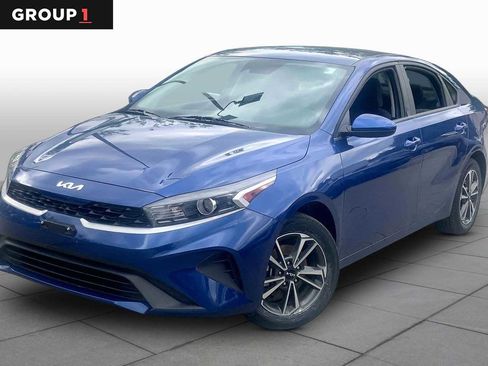 Certified 2024 Kia Forte LXS FWD image 1