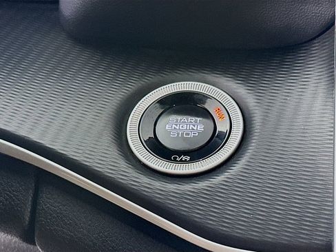 Certified 2024 Jeep Grand Cherokee L Altitude image 23