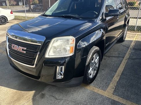 Used 2015 GMC Terrain SLE image 2