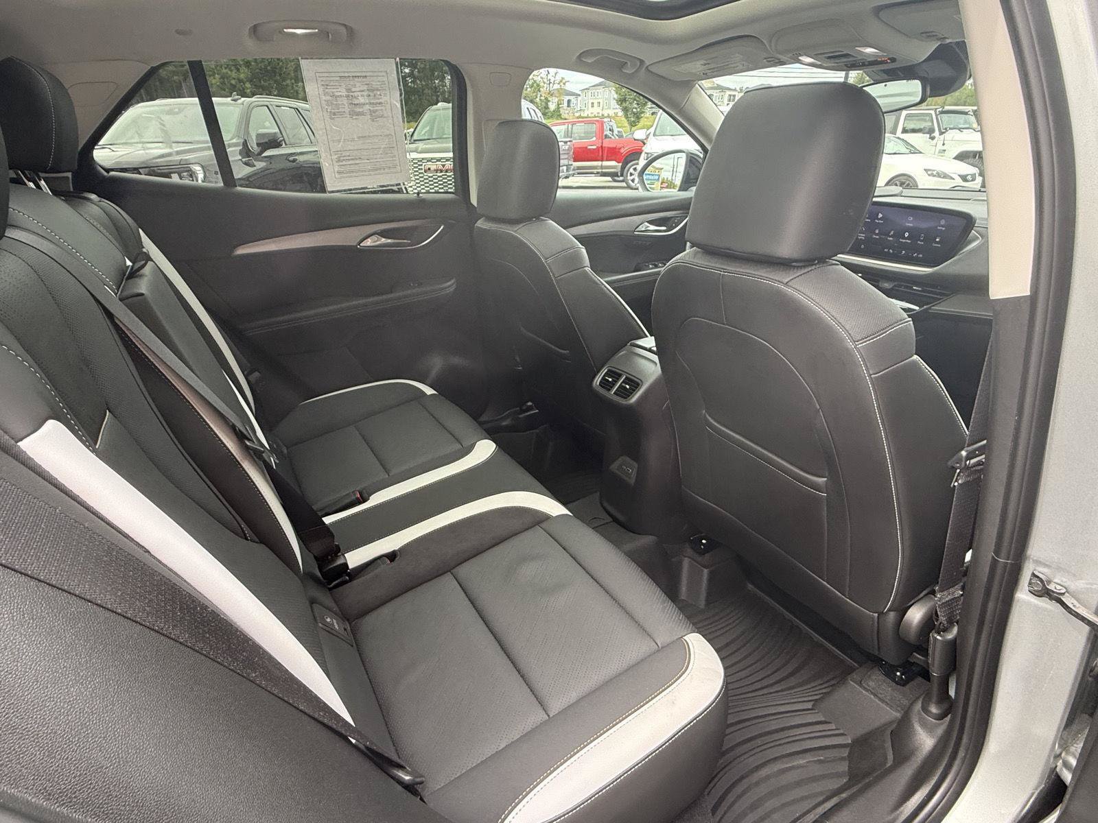 Used 2024 Buick Envision Sport Touring AWD/4WD image 28