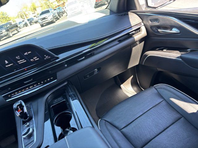 Used 2021 Cadillac Escalade Sport w/ LPO, ONYX Package AWD/4WD image 16