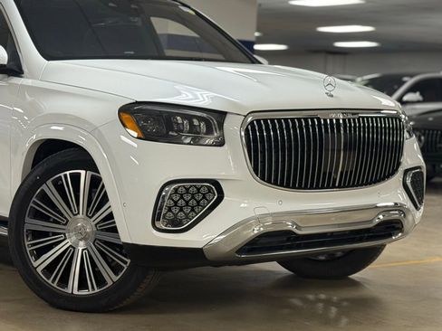 New 2026 Mercedes-Benz Maybach GLS 600 4MATIC image 3