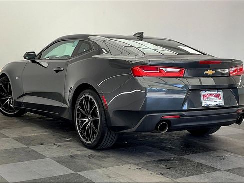 Used 2016 Chevrolet Camaro LT RWD image 10