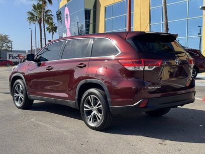 Used 2019 Toyota Highlander LE