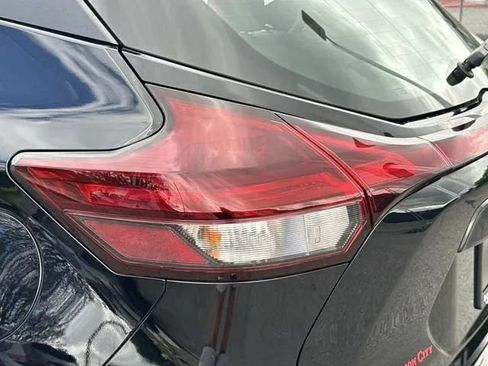 Used 2025 Nissan Kicks Play S FWD image 12