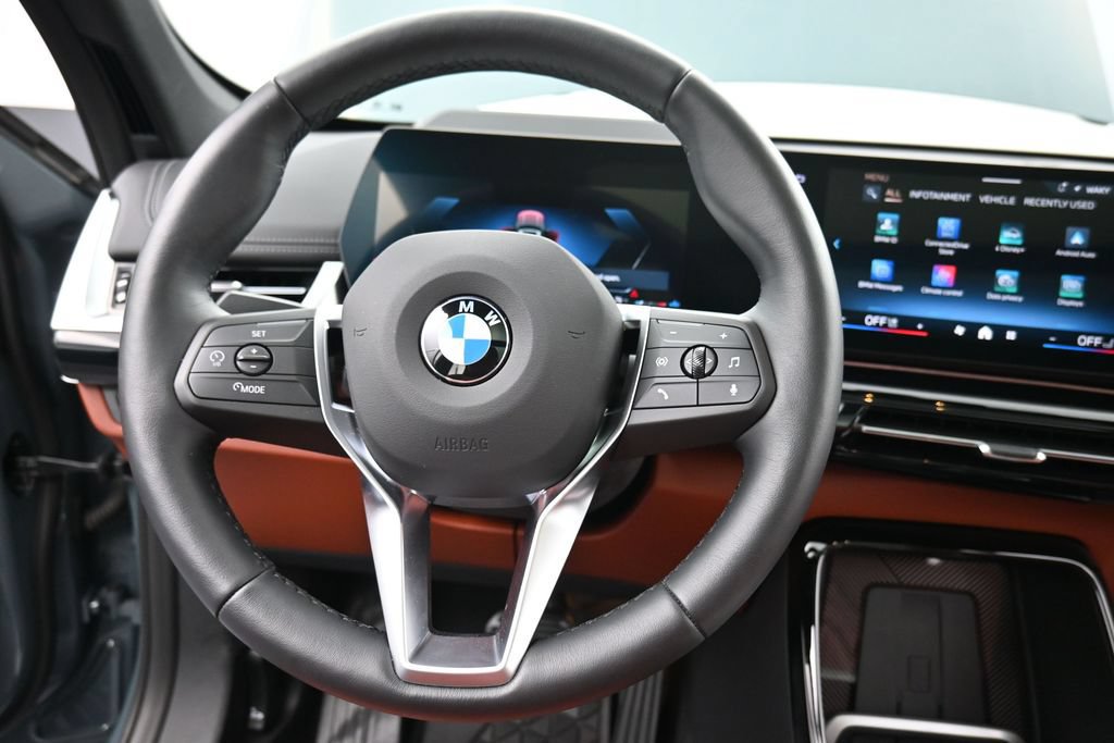 Used 2026 BMW X1 xDrive28i w/ Technology Package AWD/4WD image 11