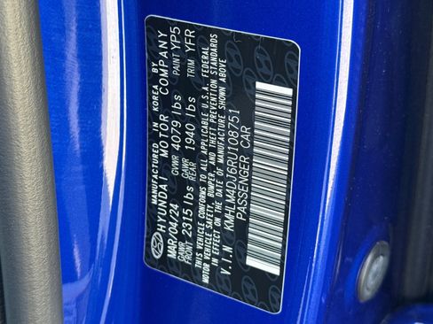Used 2024 Hyundai Elantra Blue image 22
