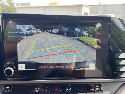 Used 2025 Toyota Camry LE FWD image 18