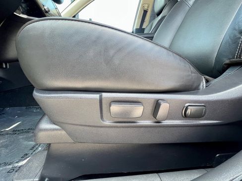 Used 2020 Mitsubishi Outlander SEL image 37