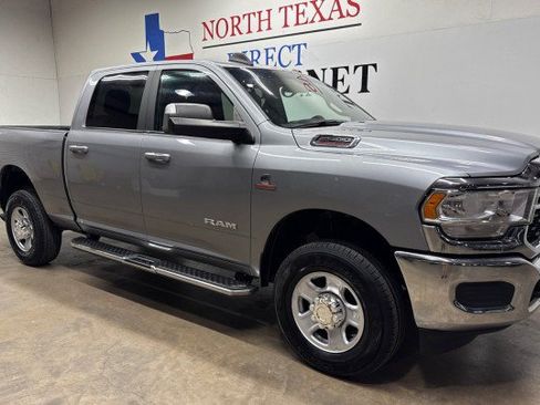 Used 2022 RAM 2500 Big Horn AWD/4WD image 3