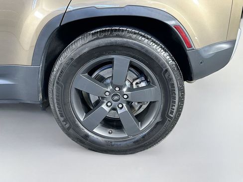 Used 2020 Land Rover Defender 110 SE AWD/4WD image 34