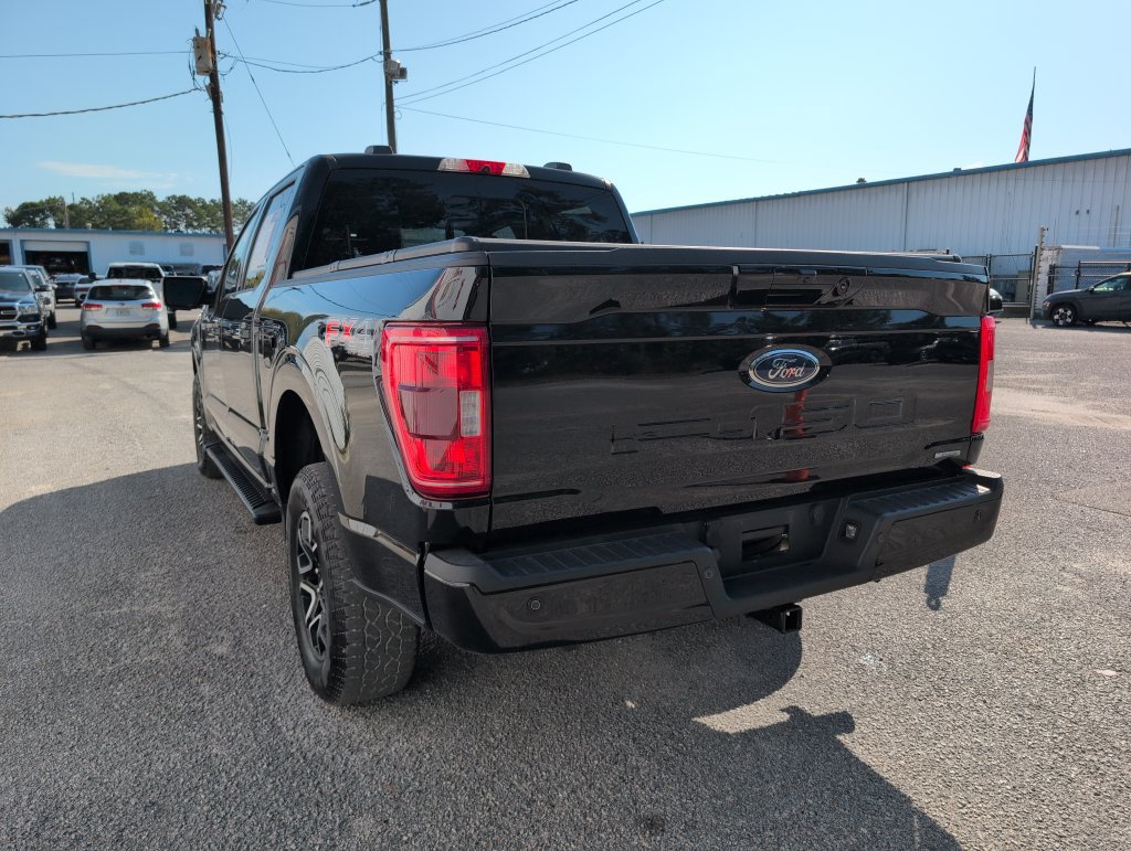 Used 2022 Ford F150 XLT w/ Equipment Group 302A High AWD/4WD image 5