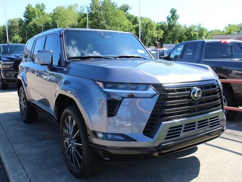 Used 2025 Lexus GX 550 w/ Accessory Package (Z1) AWD/4WD image 5