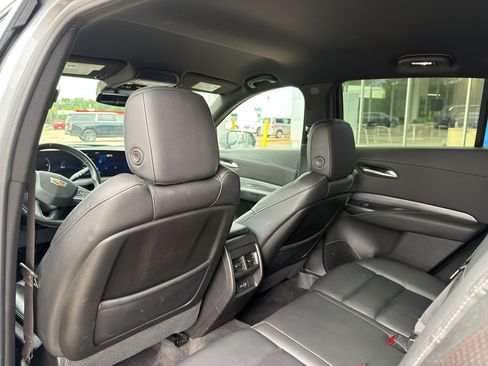 Used 2024 Cadillac XT4 Premium Luxury FWD image 19