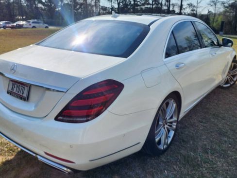 Used 2018 Mercedes-Benz S 560 Sedan image 8