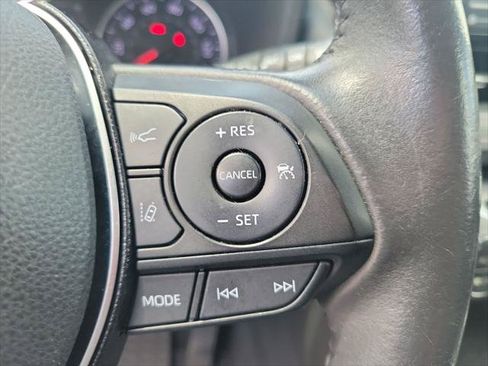 Certified 2021 Toyota RAV4 XLE Premium FWD image 25