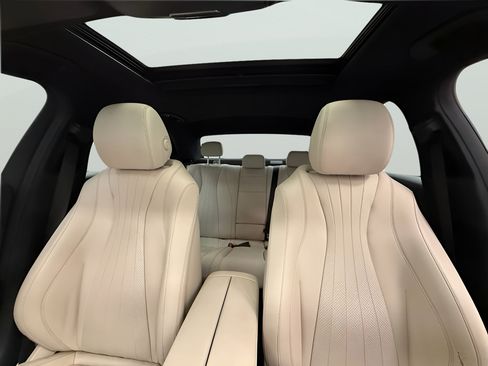 Used 2022 Mercedes-Benz E 350 Sedan image 15