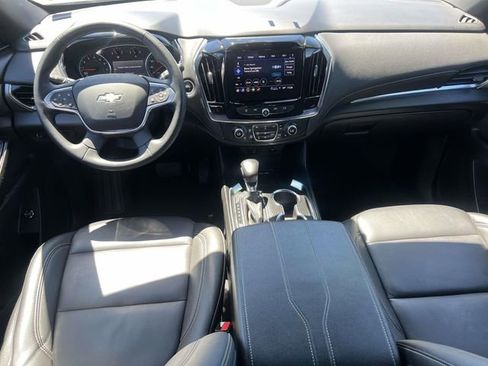 Used 2023 Chevrolet Traverse LT AWD/4WD image 15