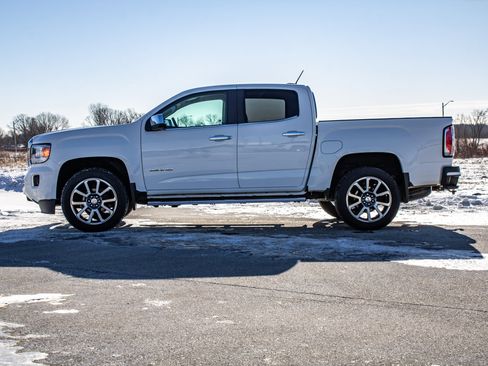 Used 2020 GMC Canyon Denali image 5