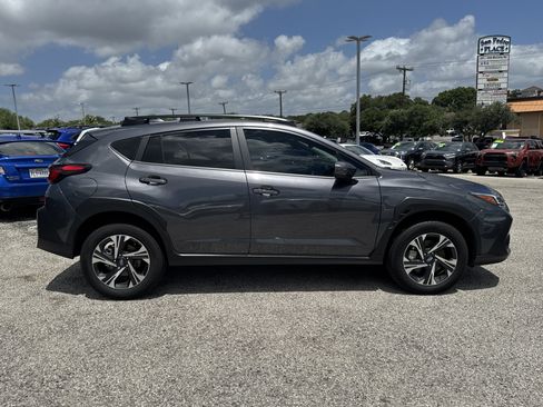 Used 2026 Subaru Crosstrek 2.5i Premium AWD/4WD image 2