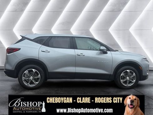 Used 2025 Chevrolet Blazer LT AWD/4WD image 20