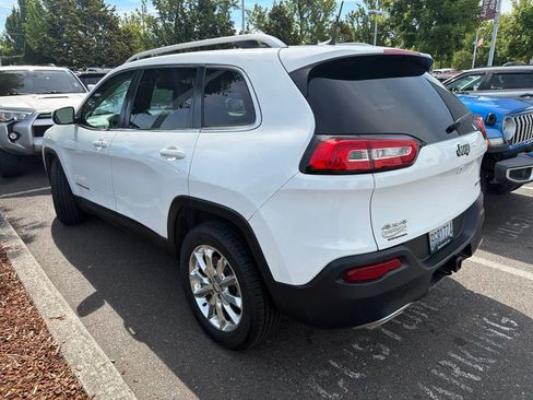 Used 2016 Jeep Cherokee Limited w/ Trailer Tow Group AWD/4WD image 4