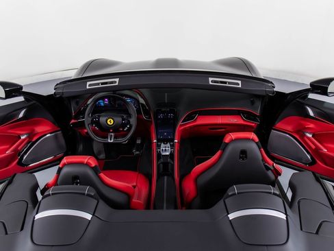 Certified 2024 Ferrari Roma Spider image 22