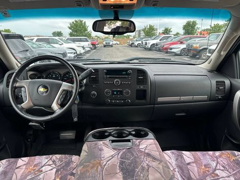 Used 2011 Chevrolet Silverado 1500 LT w/ All-Star Edition AWD/4WD image 20