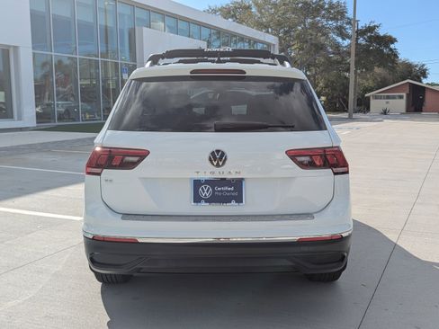 Used 2022 Volkswagen Tiguan SE image 4