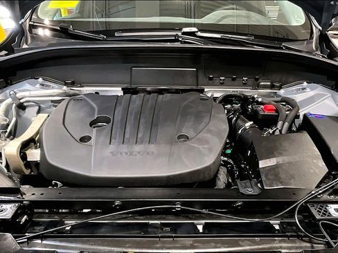 Certified 2024 Volvo XC60 B5 Plus image 29