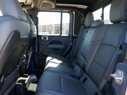 New 2026 Jeep Gladiator Mojave AWD/4WD image 13