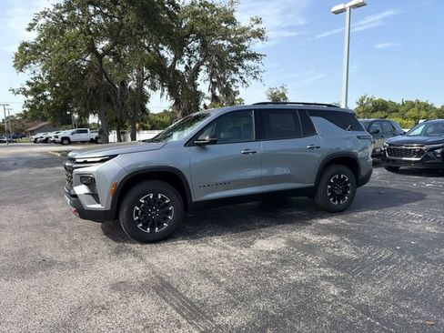 New 2026 Chevrolet Traverse Z71 w/ Driver Confidence Package AWD/4WD image 3