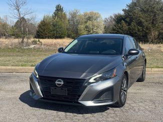 Used 2024 Nissan Altima 2.5 SV video 1
