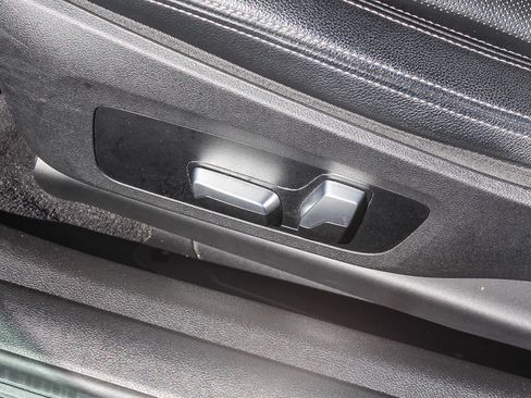 Used 2023 BMW 430i Coupe w/ Premium Package RWD image 19