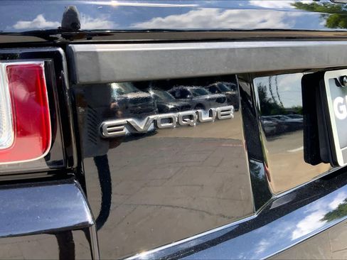 Used 2018 Land Rover Range Rover Evoque SE AWD/4WD image 10