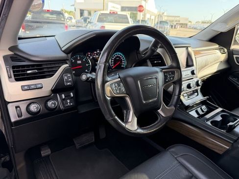 Used 2018 GMC Yukon Denali AWD/4WD image 18