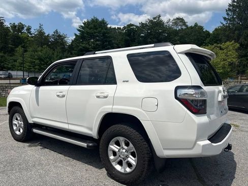Used 2024 Toyota 4Runner SR5 Premium w/ Moonroof Package AWD/4WD image 5