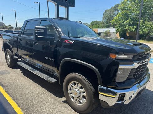 Certified 2025 Chevrolet Silverado 2500 LT w/ All Star Edition AWD/4WD image 10