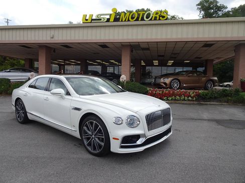 Used 2021 Bentley Flying Spur V8 AWD/4WD image 1