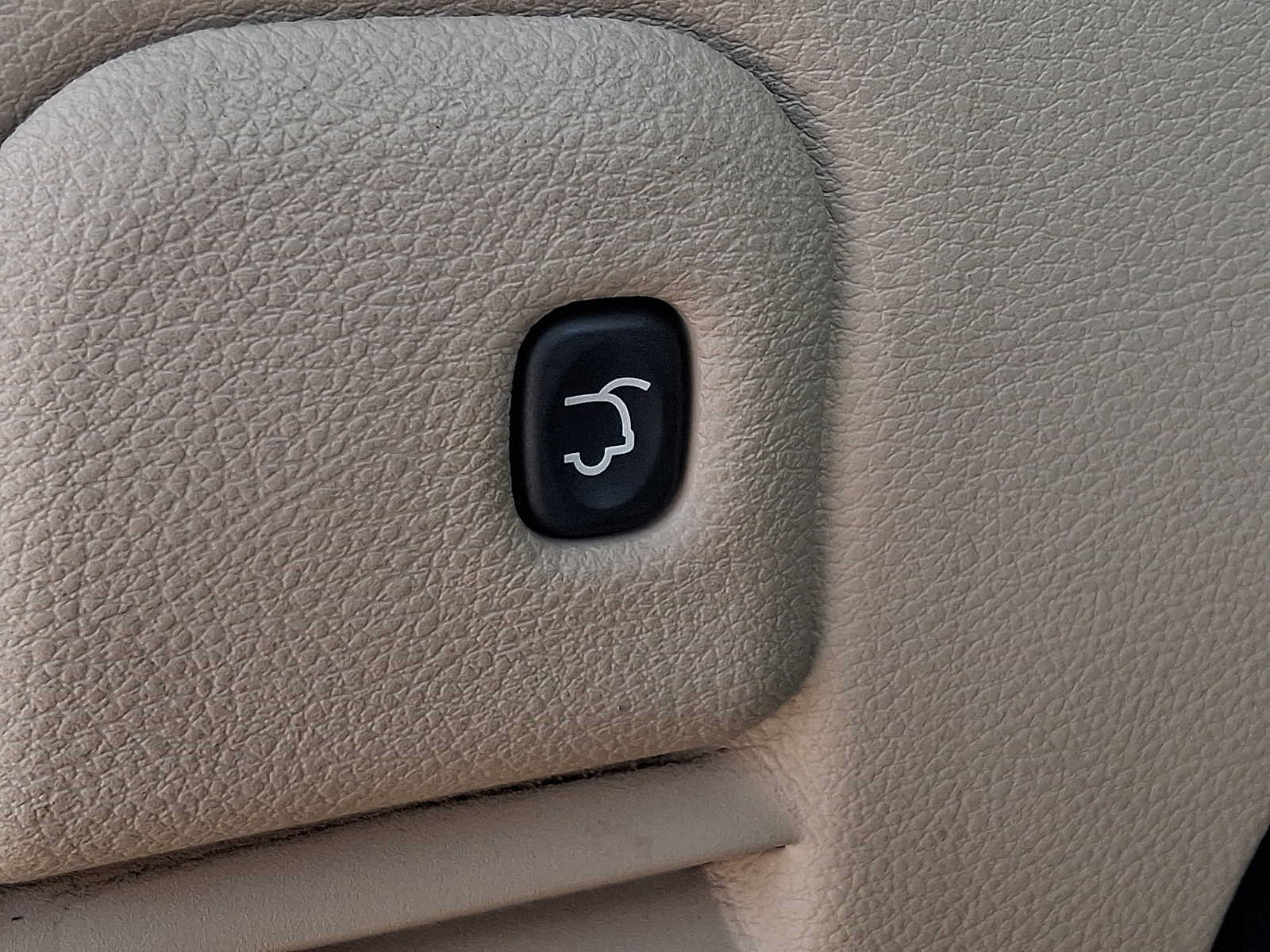 Used 2018 Jeep Grand Cherokee Limited AWD/4WD image 30