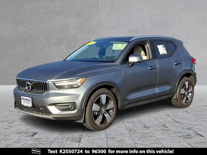 Used 2019 Volvo XC40 T5 Momentum