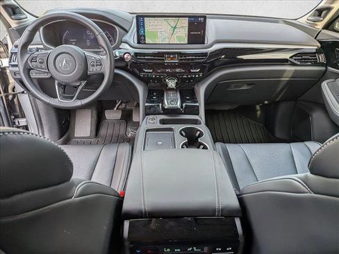 Certified 2025 Acura MDX FWD w/ Technology Package image 15