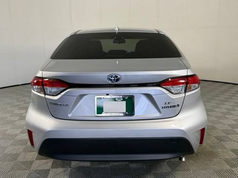 Used 2024 Toyota Corolla LE FWD image 6