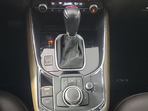 Used 2021 MAZDA CX-9 Signature image 36