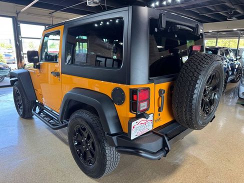 Used 2013 Jeep Wrangler Sahara AWD/4WD image 5