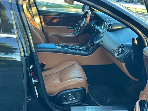 Used 2011 Jaguar XJ L Supercharged image 25