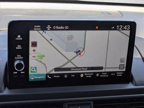 Used 2025 Honda Pilot Touring image 15