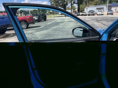 New 2026 Chevrolet Trax ACTIV w/ Sunroof Package FWD image 9