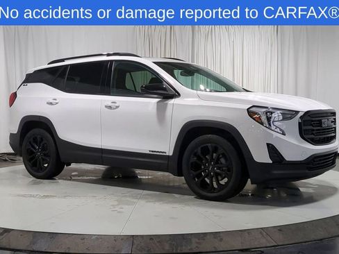 Used 2020 GMC Terrain SLE w/ Driver Convenience Package image 2