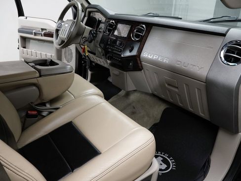 Used 2008 Ford F350 Lariat image 19